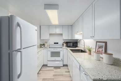 Beautifully updated condo in the desirable Fairway Club on Estes Park Golf Course in Colorado - for sale on GolfHomes.com, golf home, golf lot