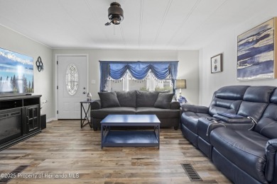 **MOVE-IN READY** REMODELED 3/2 HOME in Brookridge. Must see on Brookridge Country Club in Florida - for sale on GolfHomes.com, golf home, golf lot
