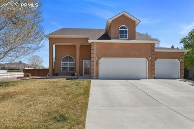 It is time to make this beautiful home yours!! Move-in ready on on Desert Hawk At Pueblo West in Colorado - for sale on GolfHomes.com, golf home, golf lot