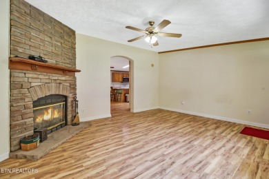 Three bedroom manufactured home with lake frontage on Lake on Lake Tansi Village Country Club in Tennessee - for sale on GolfHomes.com, golf home, golf lot