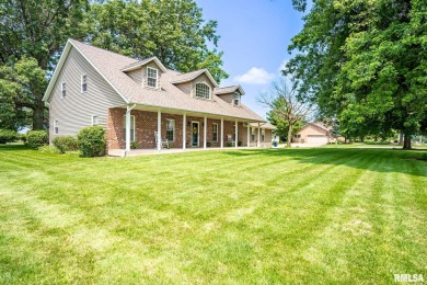 Come take a look at this move in ready, 4 (possibly 5) bedroom on Maple Lane Country Club in Illinois - for sale on GolfHomes.com, golf home, golf lot