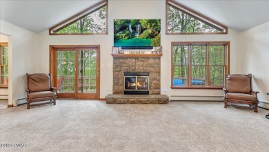 Tanglwood Lakes meticulous 3 Bedroom/2.5 Bath Ranch home.  This on Paupack Hills Golf and Country Club in Pennsylvania - for sale on GolfHomes.com, golf home, golf lot