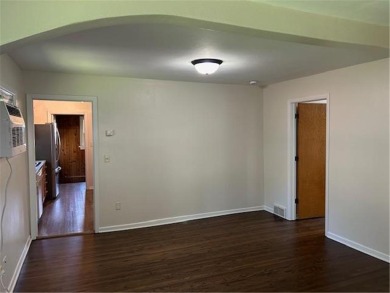 Welcome to Como! The home is with in walkable distance to the on Como Golf Course in Minnesota - for sale on GolfHomes.com, golf home, golf lot