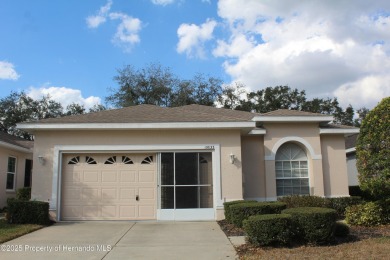 3/2/2 Silverthorn Villa on Golf Course--2064 on Silverthorn Country Club in Florida - for sale on GolfHomes.com, golf home, golf lot