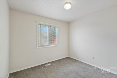 Welcome to this beautifully updated single-level home located in on Centennial Golf Course in Idaho - for sale on GolfHomes.com, golf home, golf lot