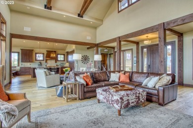 Beautiful custom home on double lot in Brasada Ranch. Mountain on Brasada Canyons Golf Course in Oregon - for sale on GolfHomes.com, golf home, golf lot