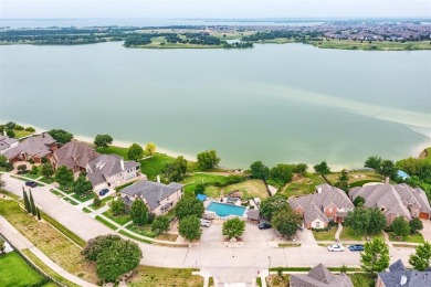 Step inside this charming, timeliness and beautiful maintained on Stewart Peninsula Golf Course in Texas - for sale on GolfHomes.com, golf home, golf lot