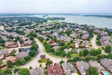 Step inside this charming, timeliness and beautiful maintained on Stewart Peninsula Golf Course in Texas - for sale on GolfHomes.com, golf home, golf lot