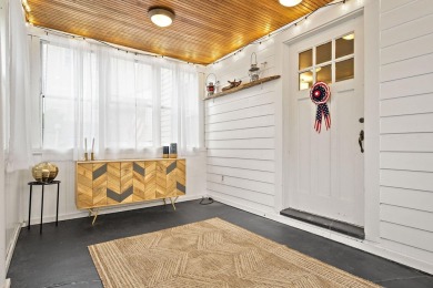 Move right in to this charming, well-maintained cape on a on Derryfield Country Club in New Hampshire - for sale on GolfHomes.com, golf home, golf lot