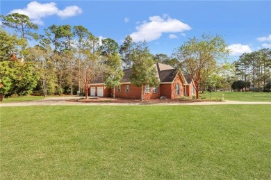 Beautiful and immaculate Brick house situated on a desirable on Pine Forest Country Club in Georgia - for sale on GolfHomes.com, golf home, golf lot