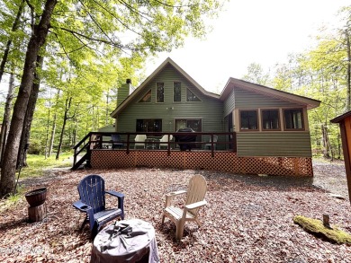 You will be charmed the moment you walk in the door of this on The Hideout Golf in Pennsylvania - for sale on GolfHomes.com, golf home, golf lot