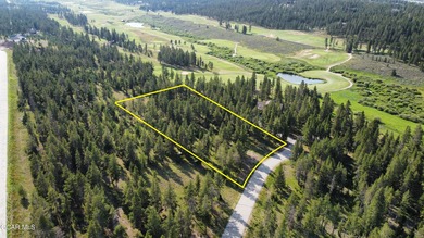 Overlooking the magnificent 27-hole Pole Creek Golf Club, this on Pole Creek Golf Club in Colorado - for sale on GolfHomes.com, golf home, golf lot