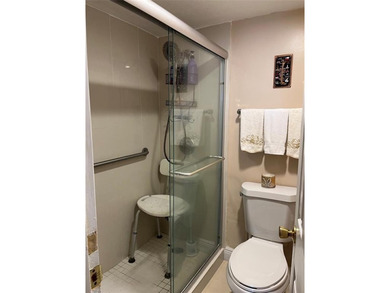 This meticulously maintained, bright and airy 1 bedroom, 1 1/2 on  in Florida - for sale on GolfHomes.com, golf home, golf lot