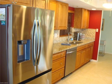 Gorgeous full 3 bedroom/ 2 bath villa in Lakewood on golf course on The Glades Golf and Country Club in Florida - for sale on GolfHomes.com, golf home, golf lot