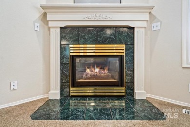Looking for single level living in a convenient Eagle on Eagle Hills Golf Course in Idaho - for sale on GolfHomes.com, golf home, golf lot