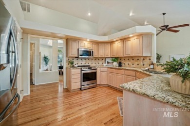 Looking for single level living in a convenient Eagle on Eagle Hills Golf Course in Idaho - for sale on GolfHomes.com, golf home, golf lot
