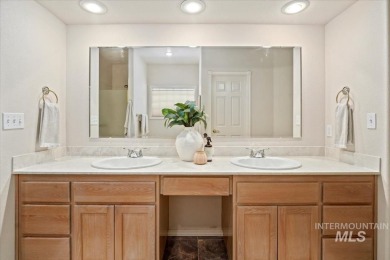 Looking for single level living in a convenient Eagle on Eagle Hills Golf Course in Idaho - for sale on GolfHomes.com, golf home, golf lot
