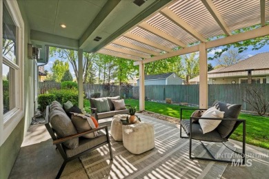 Looking for single level living in a convenient Eagle on Eagle Hills Golf Course in Idaho - for sale on GolfHomes.com, golf home, golf lot