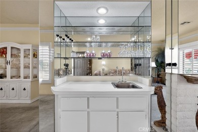 Desirable 2 bedroom, 2 bathroom ground-floor end-unit condo on Desert Falls Country Club in California - for sale on GolfHomes.com, golf home, golf lot