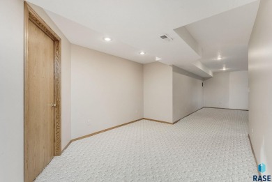 If you've been searching for a quality built traditional on Prairie Green Golf Course in South Dakota - for sale on GolfHomes.com, golf home, golf lot