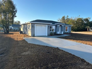 NEW CONSTRUCTION. MOVE-IN READY! This Largo Model is a 3 bedroom on Citrus Springs Country Club in Florida - for sale on GolfHomes.com, golf home, golf lot