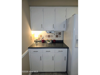 Loads of value in this inviting home backing to River Bend Golf on River Bend Golf and Country Club in North Carolina - for sale on GolfHomes.com, golf home, golf lot