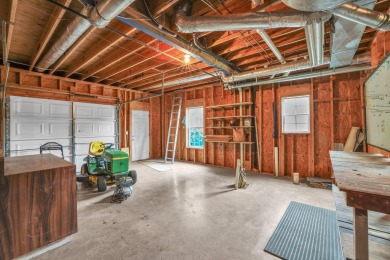 Welcome to this spacious 4 bed, 3.5 bath home tucked away in the on Windstone Golf Club in Tennessee - for sale on GolfHomes.com, golf home, golf lot