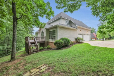 Welcome to this spacious 4 bed, 3.5 bath home tucked away in the on Windstone Golf Club in Tennessee - for sale on GolfHomes.com, golf home, golf lot