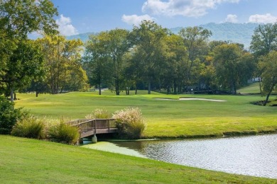 Welcome to this spacious 4 bed, 3.5 bath home tucked away in the on Windstone Golf Club in Tennessee - for sale on GolfHomes.com, golf home, golf lot