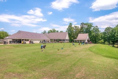 Welcome to this spacious 4 bed, 3.5 bath home tucked away in the on Windstone Golf Club in Tennessee - for sale on GolfHomes.com, golf home, golf lot