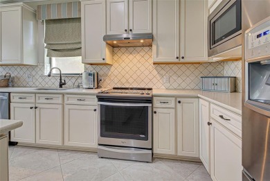 PRICED TO SELL, IT HAD A MAJOR PRICE REDUCTION! This on Sarasota National Golf Club in Florida - for sale on GolfHomes.com, golf home, golf lot
