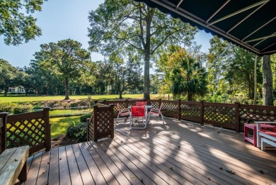 This is a beautiful brick home with loads of curb appeal in the on Litchfield Country Club in South Carolina - for sale on GolfHomes.com, golf home, golf lot