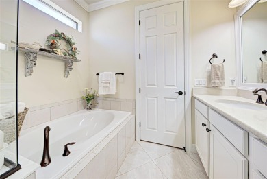 PRICED TO SELL, IT HAD A MAJOR PRICE REDUCTION! This on Sarasota National Golf Club in Florida - for sale on GolfHomes.com, golf home, golf lot