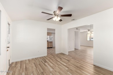 Beautifully updated home in Sun City's 55+ community. Fresh on Sun City Lakes West and East in Arizona - for sale on GolfHomes.com, golf home, golf lot