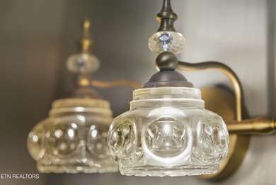 Welcome to this well maintained turn key home featuring 3 on  in Tennessee - for sale on GolfHomes.com, golf home, golf lot