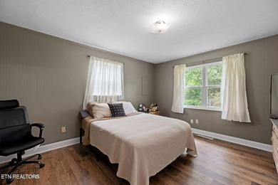 Welcome to this well maintained turn key home featuring 3 on  in Tennessee - for sale on GolfHomes.com, golf home, golf lot