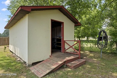 Welcome to this well maintained turn key home featuring 3 on  in Tennessee - for sale on GolfHomes.com, golf home, golf lot