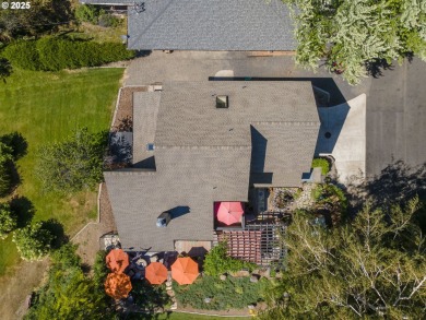Nestled at the end of a quiet dead-end road, this beautifully on Prineville Golf and Country Club in Oregon - for sale on GolfHomes.com, golf home, golf lot