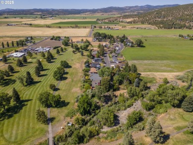Nestled at the end of a quiet dead-end road, this beautifully on Prineville Golf and Country Club in Oregon - for sale on GolfHomes.com, golf home, golf lot