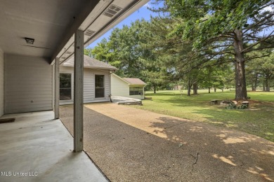 This beautifully maintained 3 bedroom, 2 bath home offers golf on Colonial Country Club Deerfield in Mississippi - for sale on GolfHomes.com, golf home, golf lot