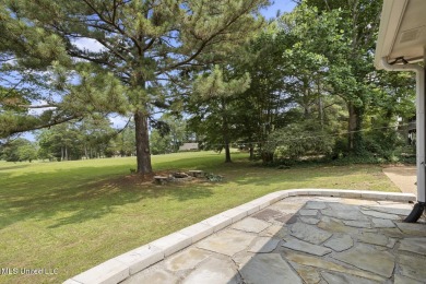 This beautifully maintained 3 bedroom, 2 bath home offers golf on Colonial Country Club Deerfield in Mississippi - for sale on GolfHomes.com, golf home, golf lot