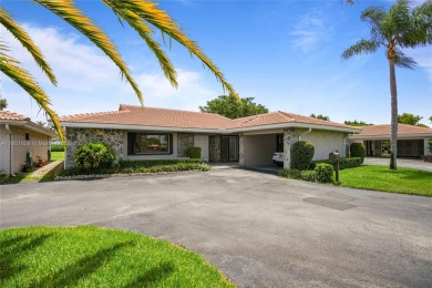 Fully renovated 2-bedroom, 2-bath home plus office/den located on The Club at Emerald Hills in Florida - for sale on GolfHomes.com, golf home, golf lot