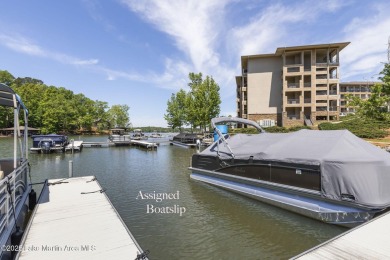 Welcome to 64 Stoneview Summit, Unit 5301, located on Lake on Stillwaters Golf and Country Club in Alabama - for sale on GolfHomes.com, golf home, golf lot