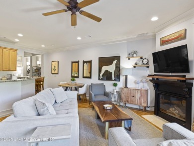Welcome to 64 Stoneview Summit, Unit 5301, located on Lake on Stillwaters Golf and Country Club in Alabama - for sale on GolfHomes.com, golf home, golf lot