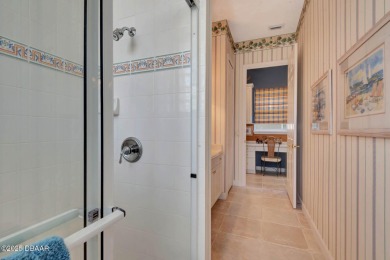 You are going to love this beautiful 3 BR 3 BA home in the on Glen Abbey Golf Club in Florida - for sale on GolfHomes.com, golf home, golf lot