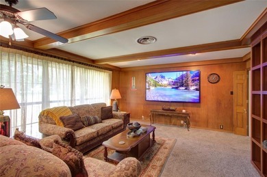 Luxurious brick home on the prestigious Texarkana Country Club on Texarkana Golf and Country Club in Arkansas - for sale on GolfHomes.com, golf home, golf lot