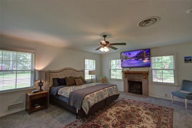 Luxurious brick home on the prestigious Texarkana Country Club on Texarkana Golf and Country Club in Arkansas - for sale on GolfHomes.com, golf home, golf lot