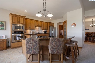 MLS# Elegant Golf Course Living in the Heart of Horn Rapids on Horn Rapids Golf Club in Washington - for sale on GolfHomes.com, golf home, golf lot