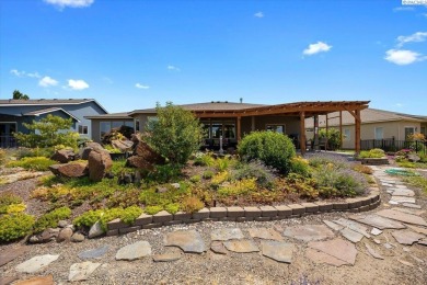 MLS# Elegant Golf Course Living in the Heart of Horn Rapids on Horn Rapids Golf Club in Washington - for sale on GolfHomes.com, golf home, golf lot