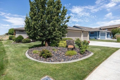 MLS# Elegant Golf Course Living in the Heart of Horn Rapids on Horn Rapids Golf Club in Washington - for sale on GolfHomes.com, golf home, golf lot
